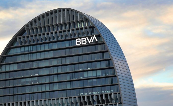 BBVA, como el resto de la gran banca cotizada, tiene una alta exposición a la deuda