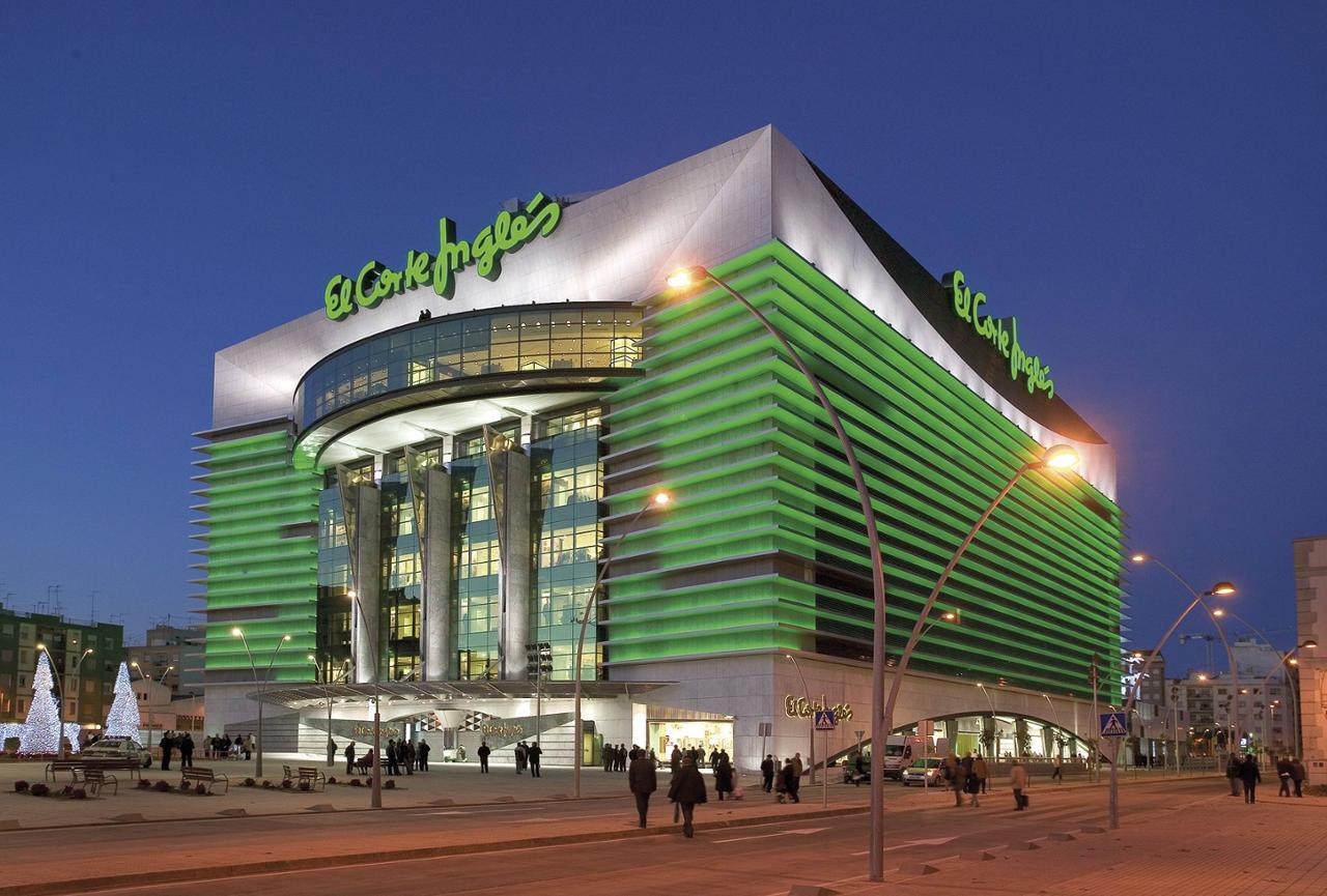 El Corte Inglés: maletas, bolsas y neceseres de viaje con descuentos de infarto