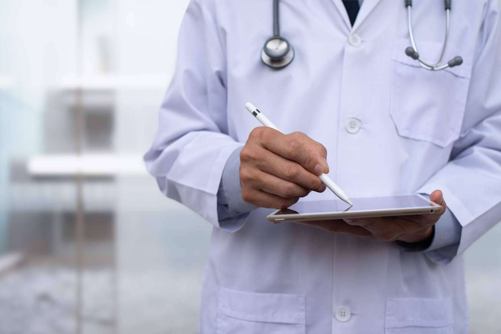 Reemplazar el CD para entregar imágenes médicas al paciente con Idonia