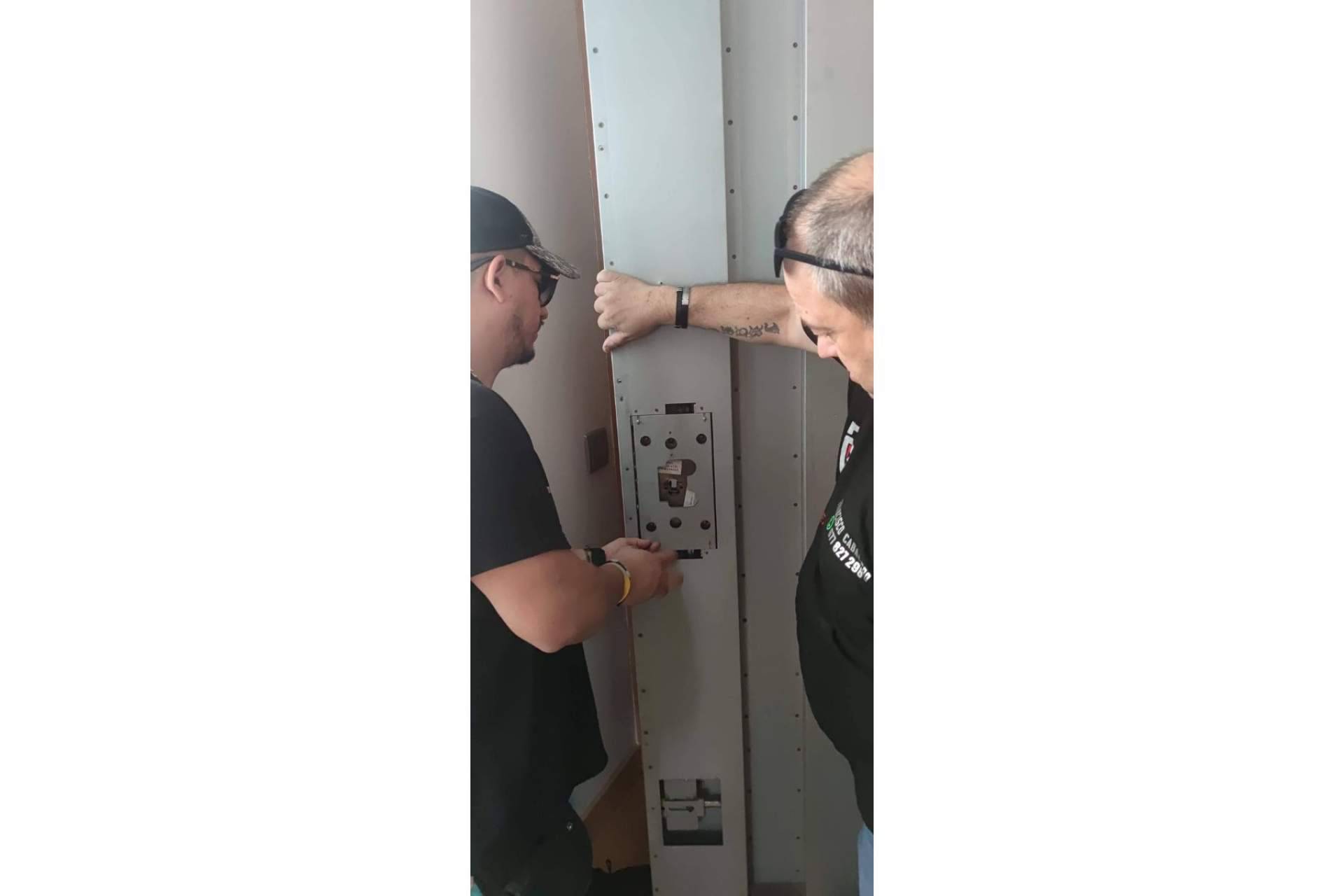 Servicios de cerrajero en Madrid con urgencia a precio cerrado
