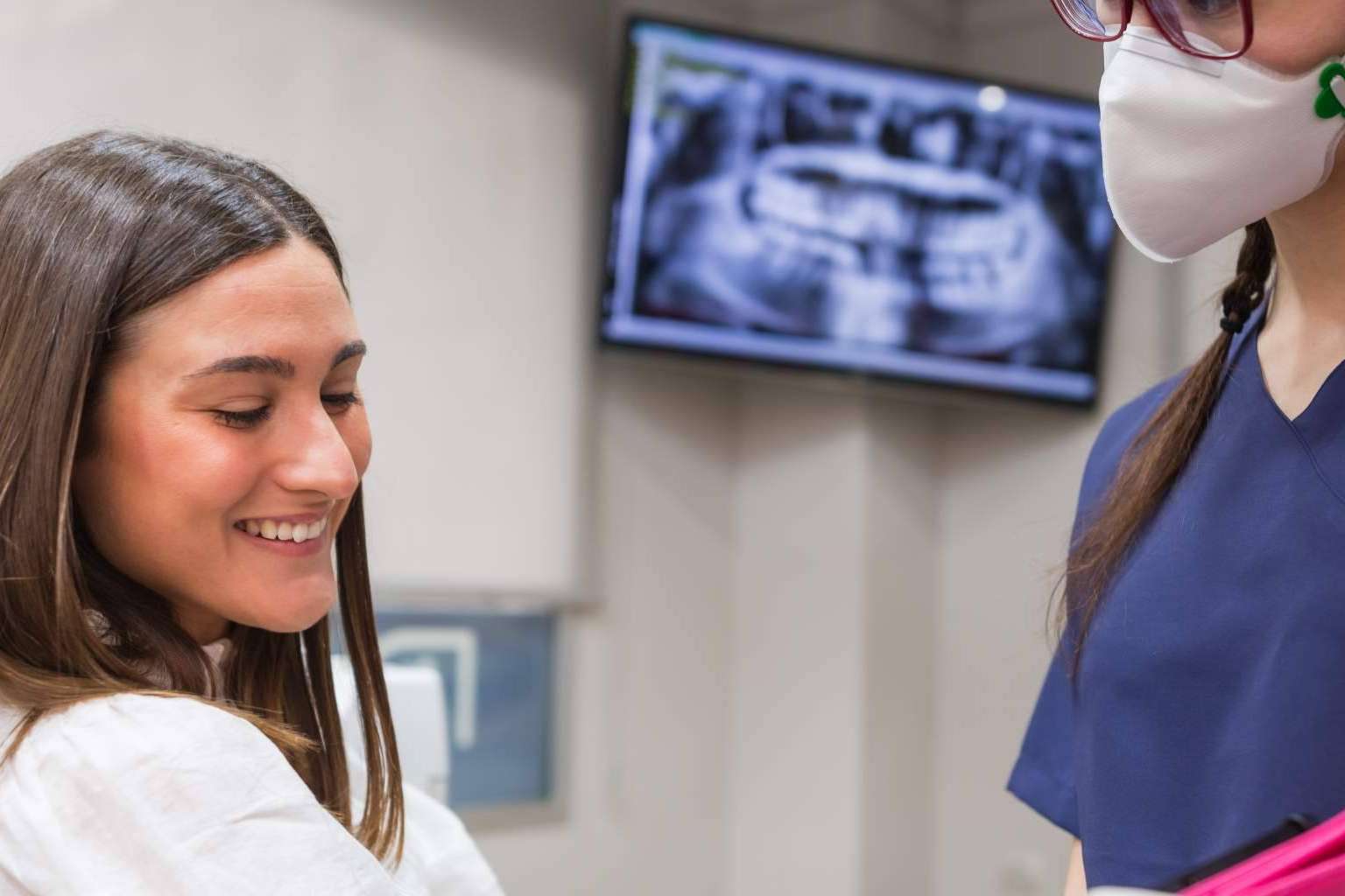 Clínica Dental Roca ofrece servicios de implantes dentales en Elche