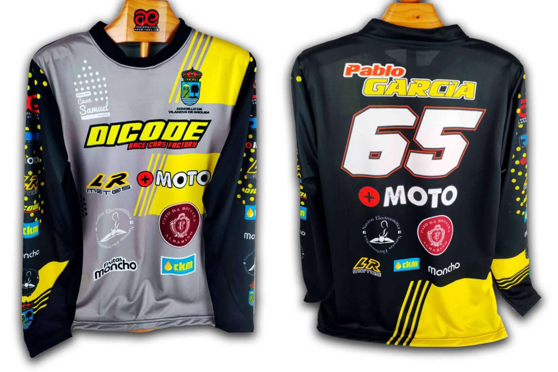 La firma especializada en elaborar la camiseta de motocross, ADHESIVOSEMBARRADOS