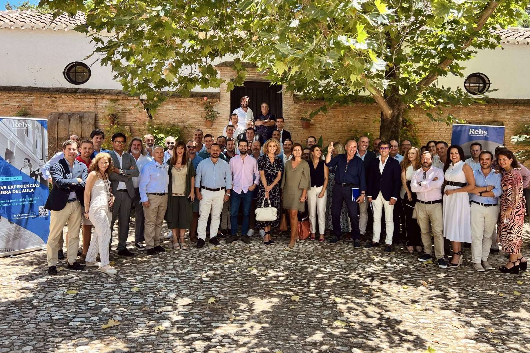 Desarrollar la carrera profesional con algunos de los mejores profesionales inmobiliarios