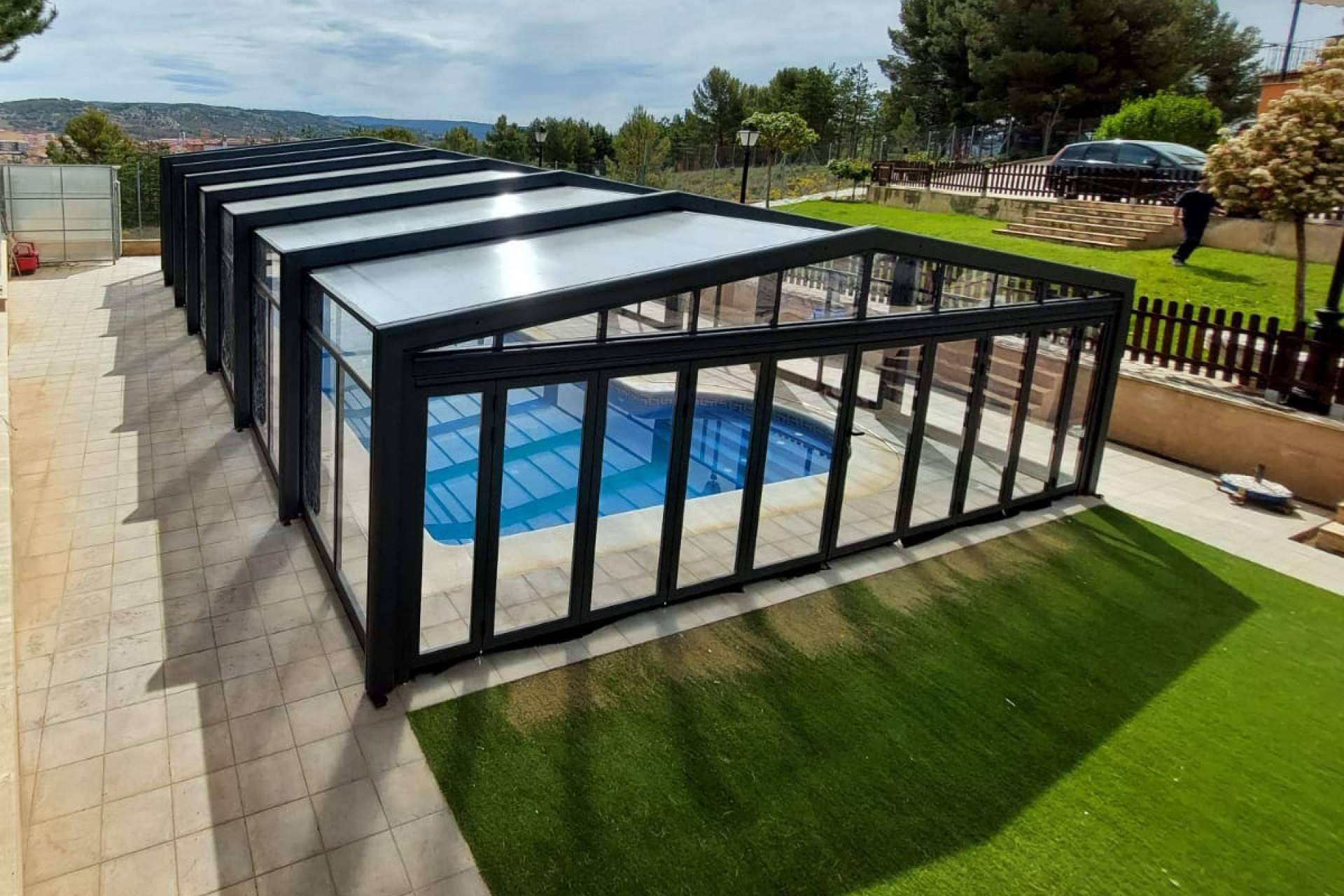 Soluciones a medida para la cubierta en piscinas, de la mano de COVERTTO
