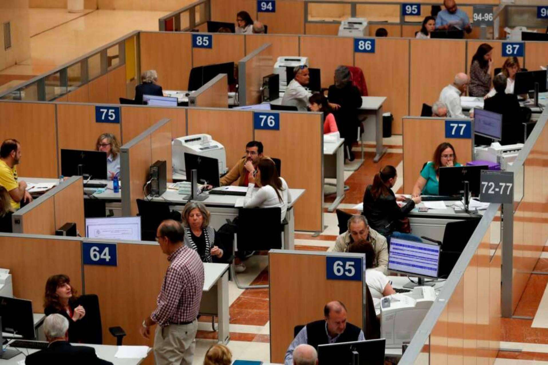 Formación para las oposiciones de Administrativo del Estado de la mano de Simplificatusopos.es