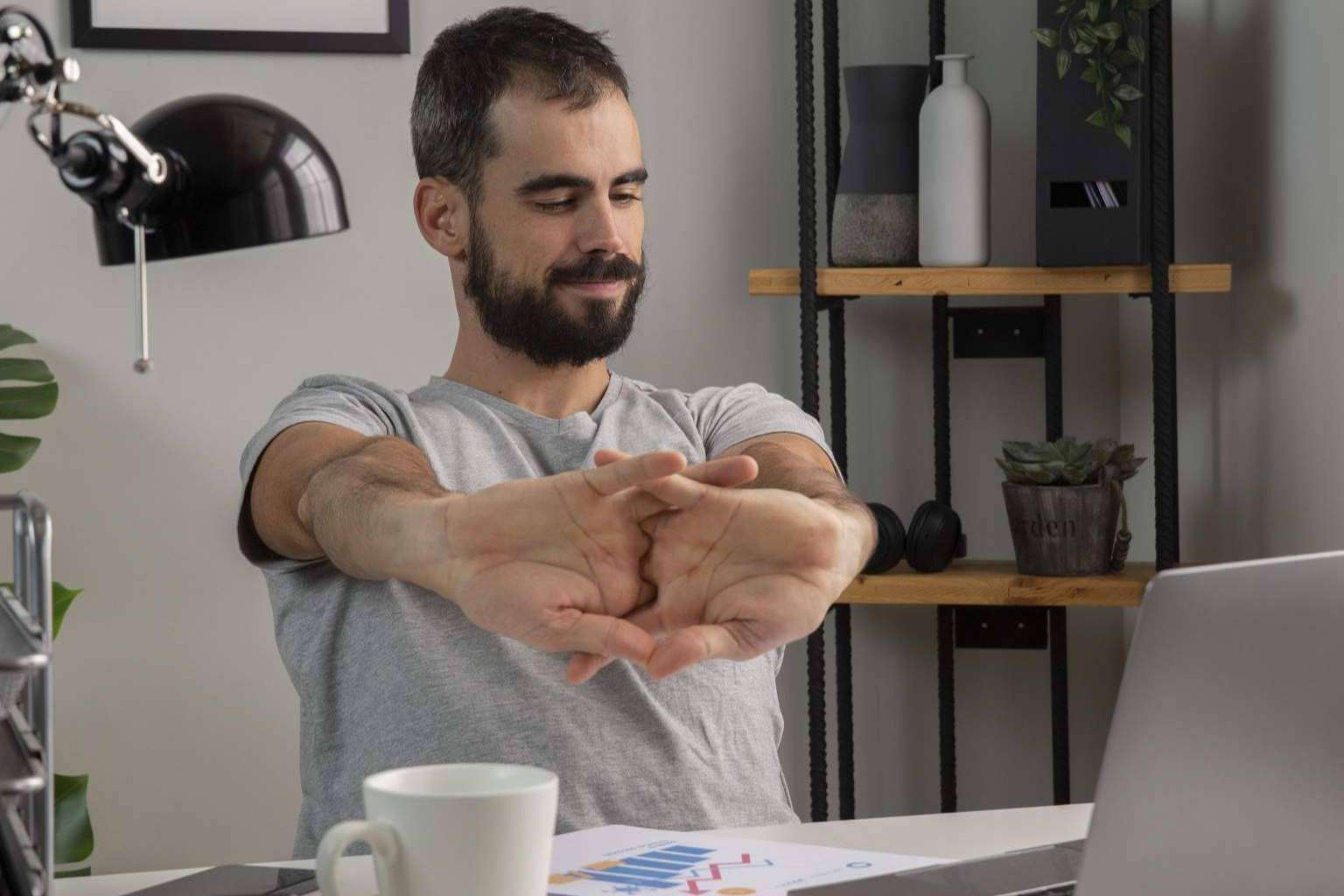 WellWo plantea ejercicios de ergonomía en el puesto de trabajo