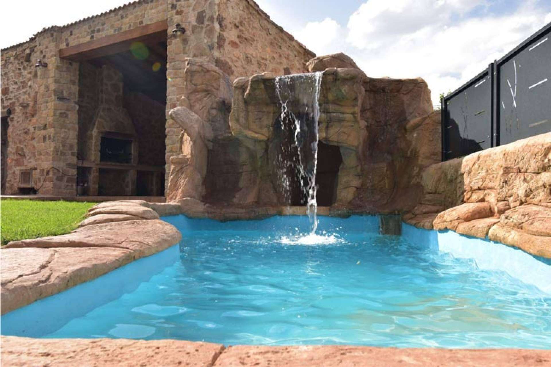 Casa Rural La Cueva del Agua, la casa rural de Soria que compensa su huella de CO2