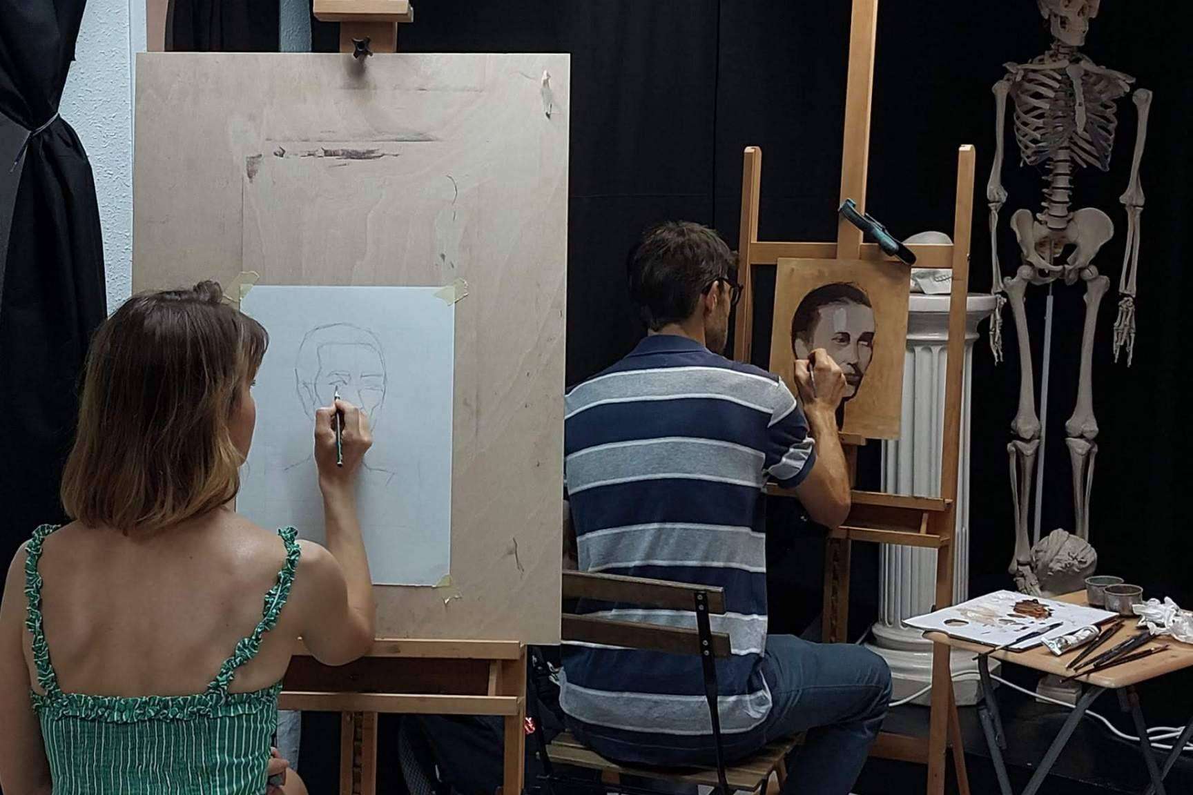 Los programas intensivos de la academia de dibujo y pintura Estudio Ilógico ayudan a formarse como artista