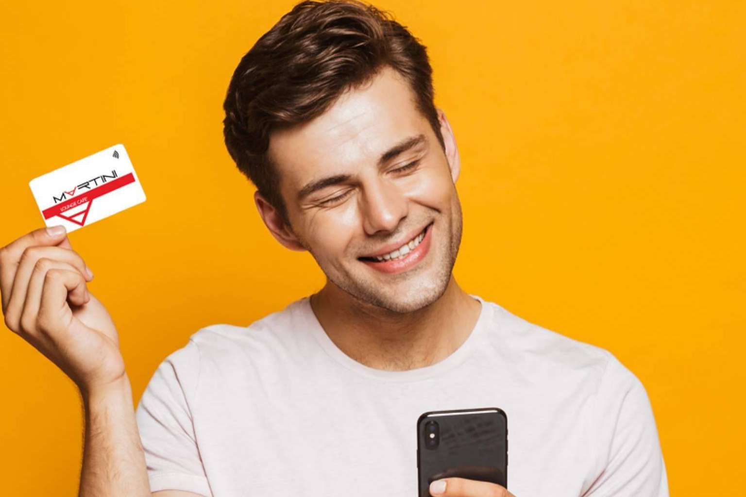 Compartir toda la información social y personal con un solo toque y al instante es posible con la tarjeta social digital MyVizual