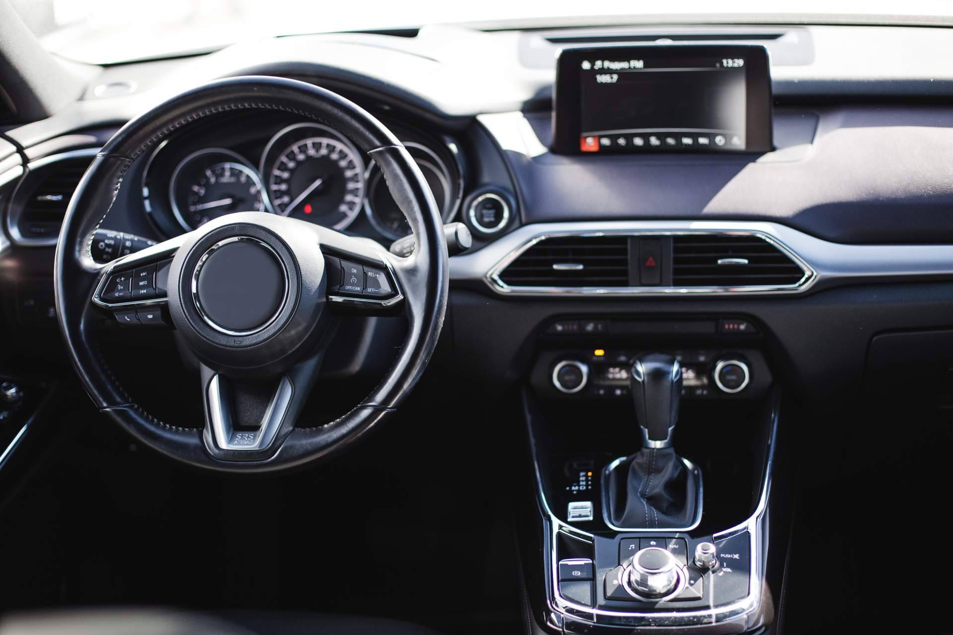 Acerca de los vehículos de alta gama eficientes y elegantes de Radikal Cars