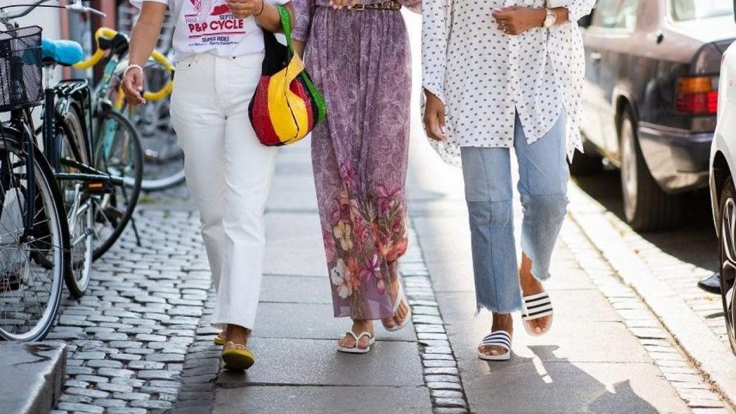 Los riesgos de usar chanclas en verano