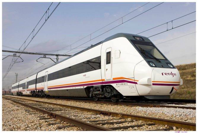 Plazos y cómo solicitar el abono gratuito de Renfe 