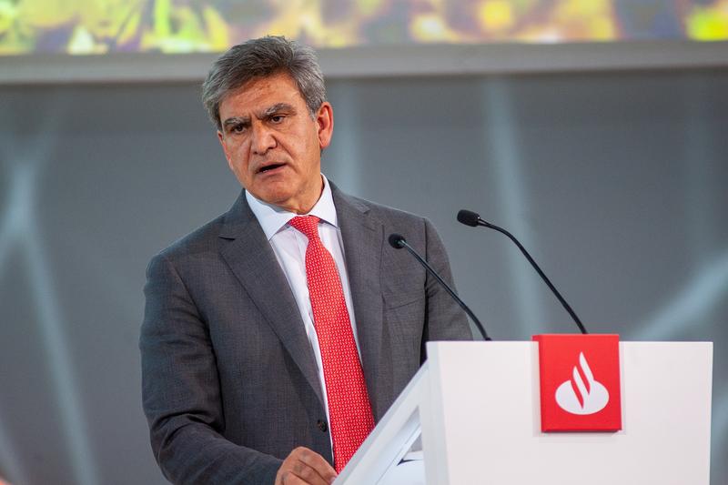 Santander cierra una emisión de deuda sénior preferente por 500 millones de libras