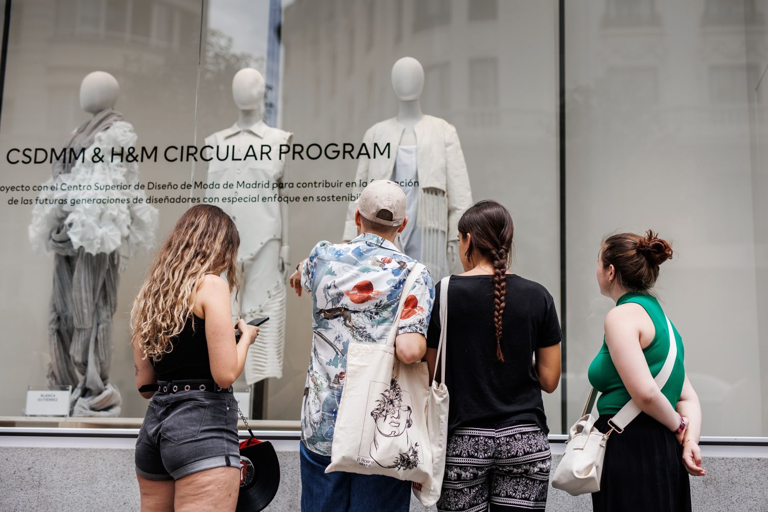 El sector textil (Acotex) pide a Teresa Ribera medidas urgentes