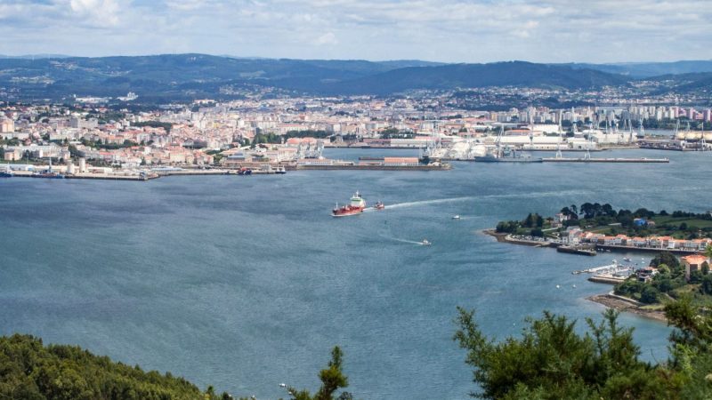 Foto 1. Vistas de la ciudad de Ferrol Dreamstime 1920x1080 1 Merca2.es