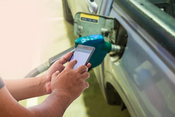 Multa movil gasolinera Merca2.es
