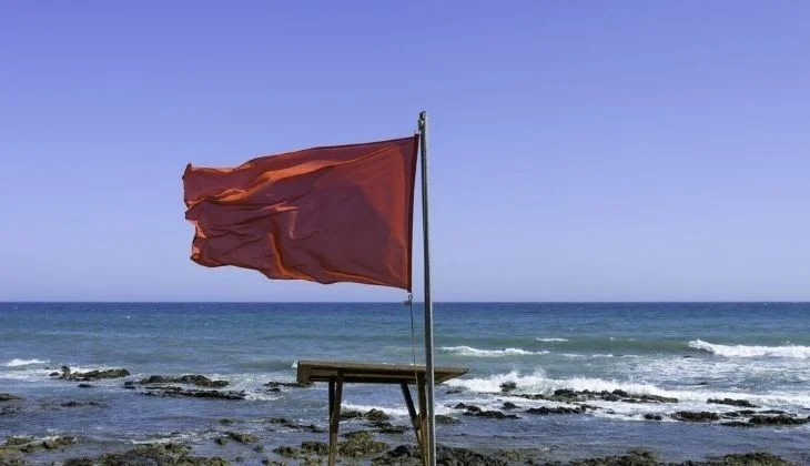 Playa bandera roja Merca2.es