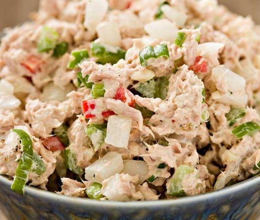 a3c82a5c6709923508aaf4941e088c1c ensalada de atun con salsa cremosa de manzana 708 600 Merca2.es