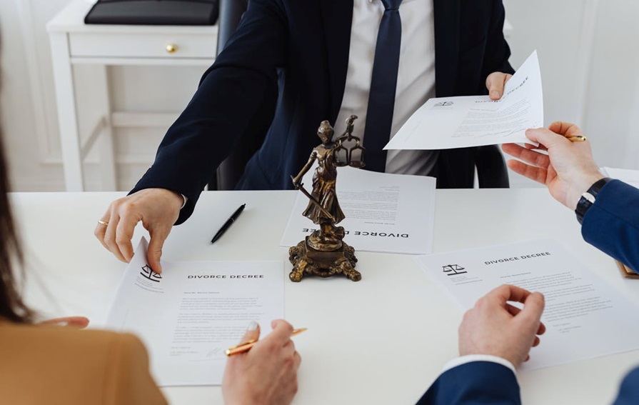 Qué tipos de servicios ofrecen con más frecuencia los abogados de divorcios?