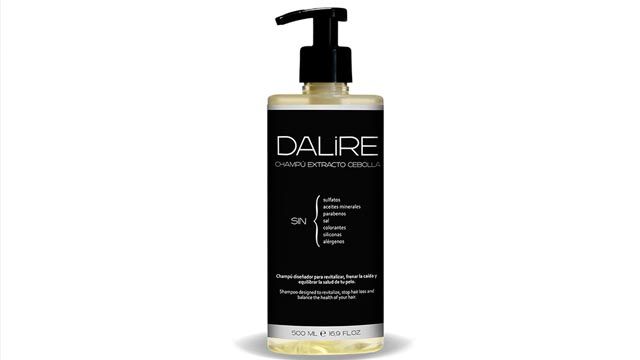 El champú natural que dejará tu pelo como el de una celebrity, y que puedes hacer en casa 4 Merca2.es champu-de-cebolla-para-revitalizar-el-cabello