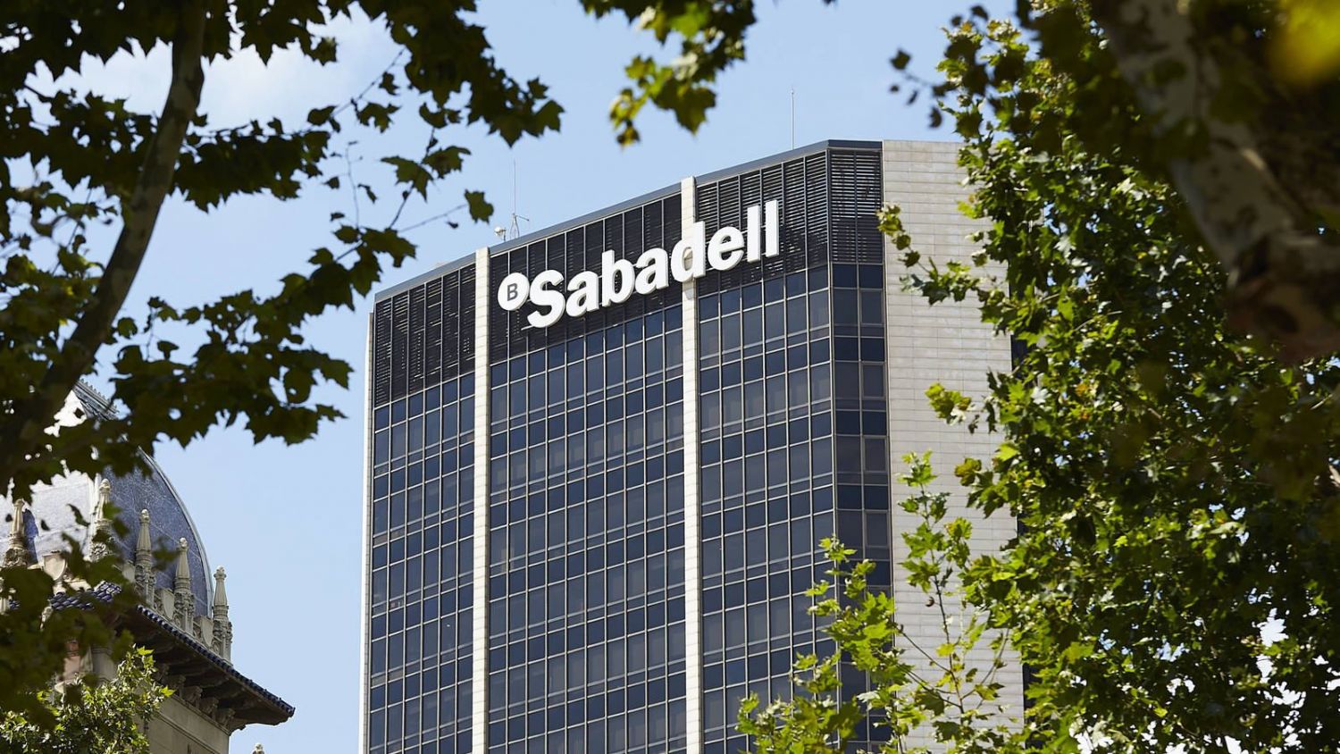 La cuenta online de Banco Sabadell aprieta a Bankinter y Unicaja Banco