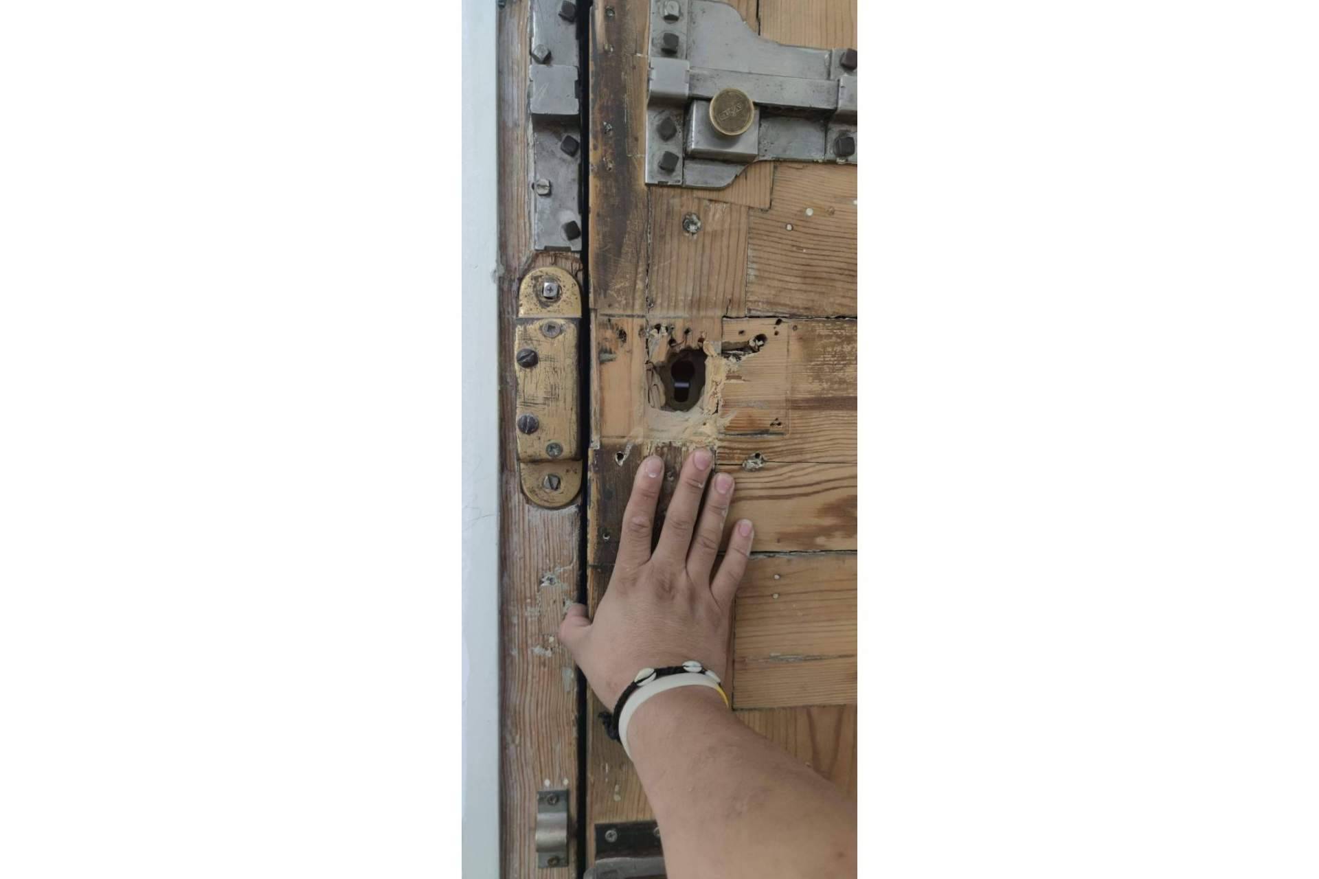 Las soluciones físicas y remotas para la protección de viviendas con muchas probabilidades de ser okupadas que ofrece MAGDAZU SEGURIDAD CERRAJEROS
