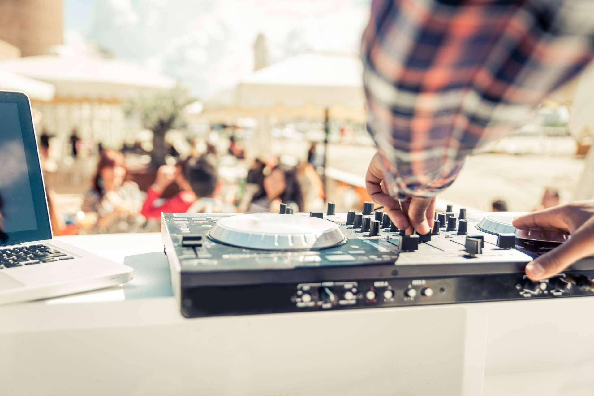 DJ para eventos DJ Paco Gomez y su trayectoria musical