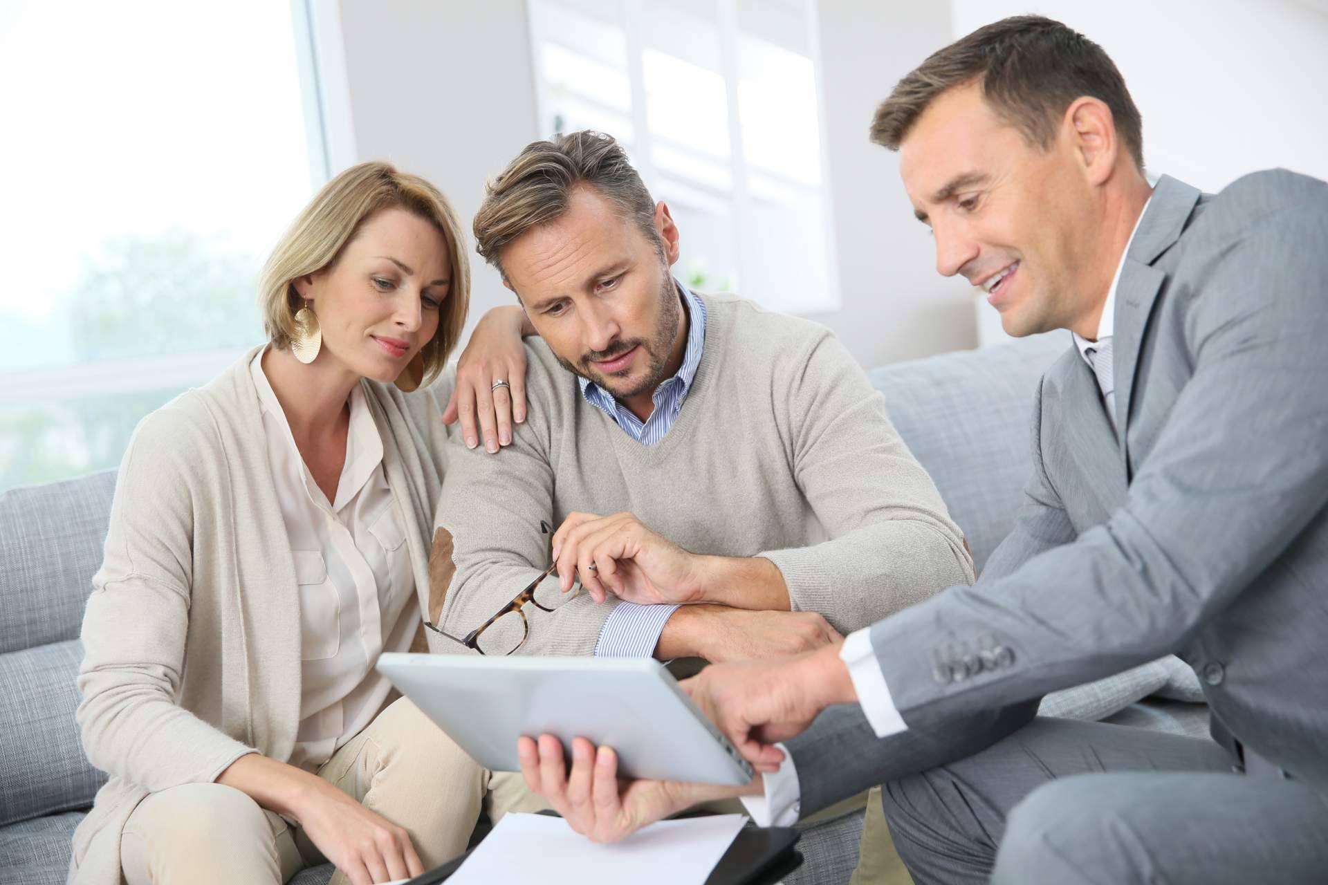 La Casa Agency el Clot incorpora nuevos asesores inmobiliarios para nuevas aperturas