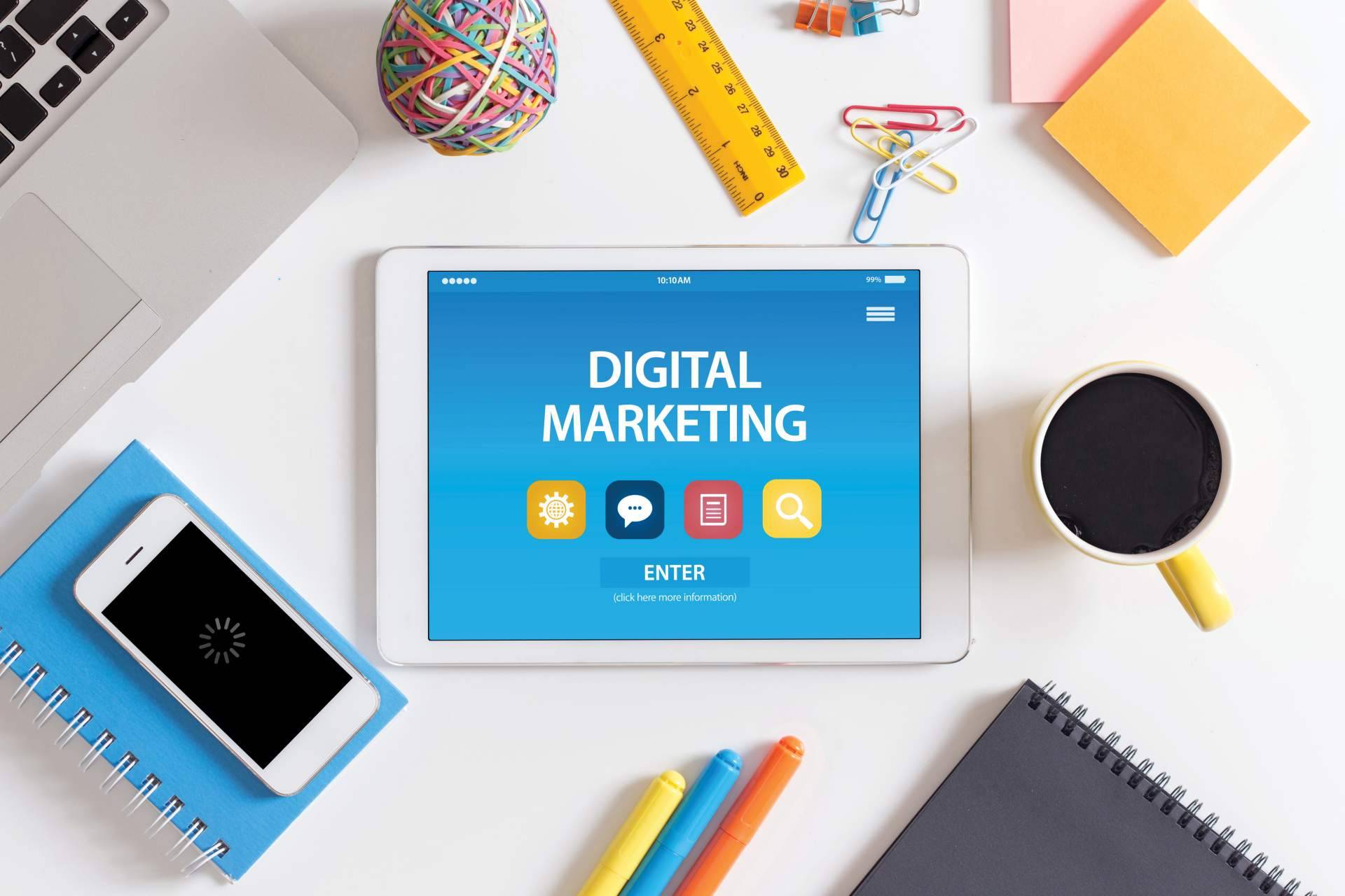 La agencia de marketing española Comunicare trabaja por horas para ser 100 % transparentes