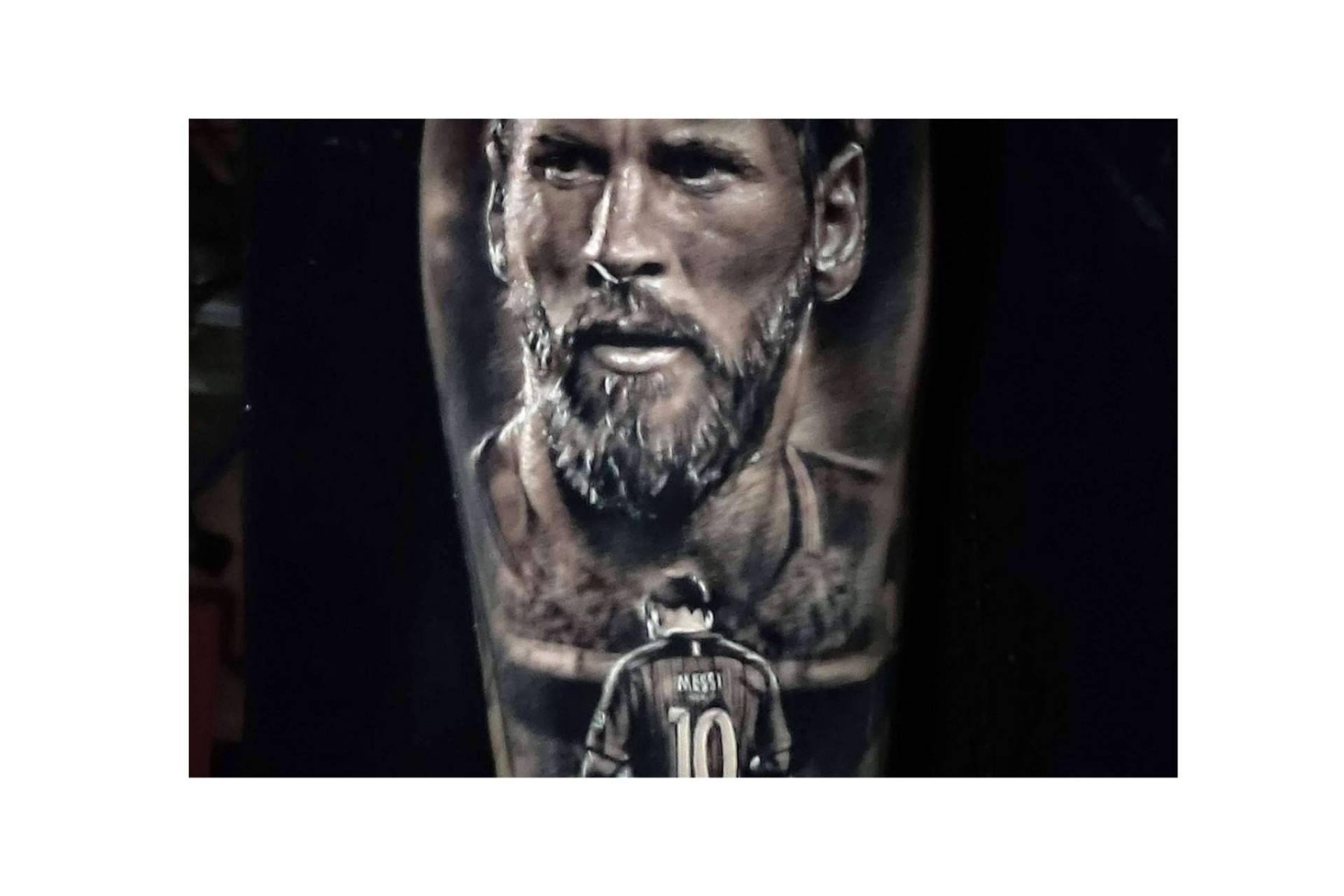 Experto en el diseño de tatuajes de moda, Jose Piñeiro Corvo