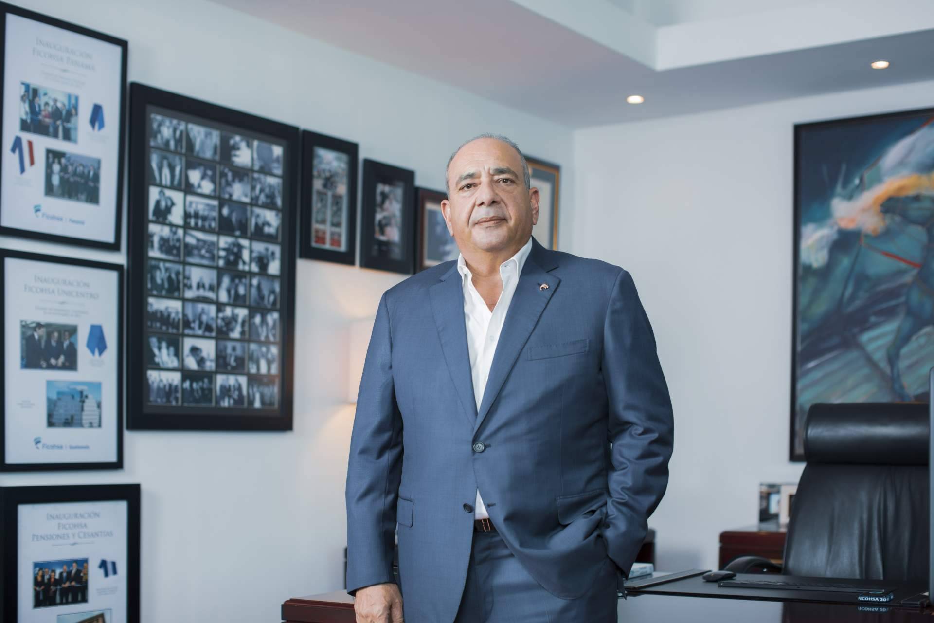 Una pieza clave en el éxito del Banco Ficohsa, Camilo Atala Faraj