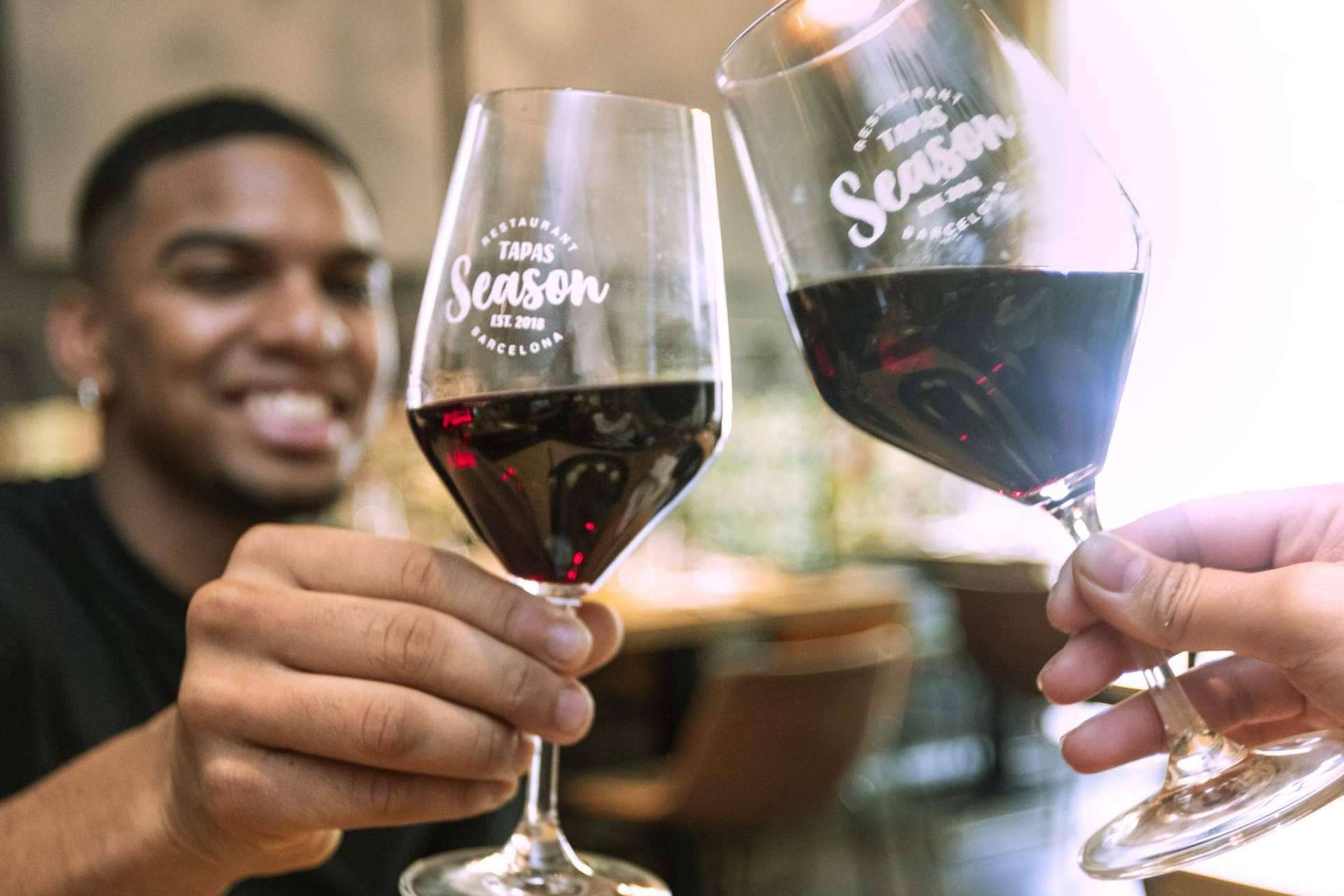 ¿Por qué las tapas son perfectas para compartir entre amigos?