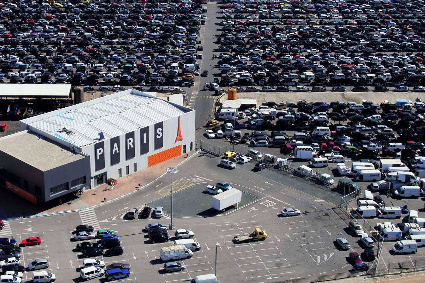 Vender el coche al desguace de la mano de Desguace París