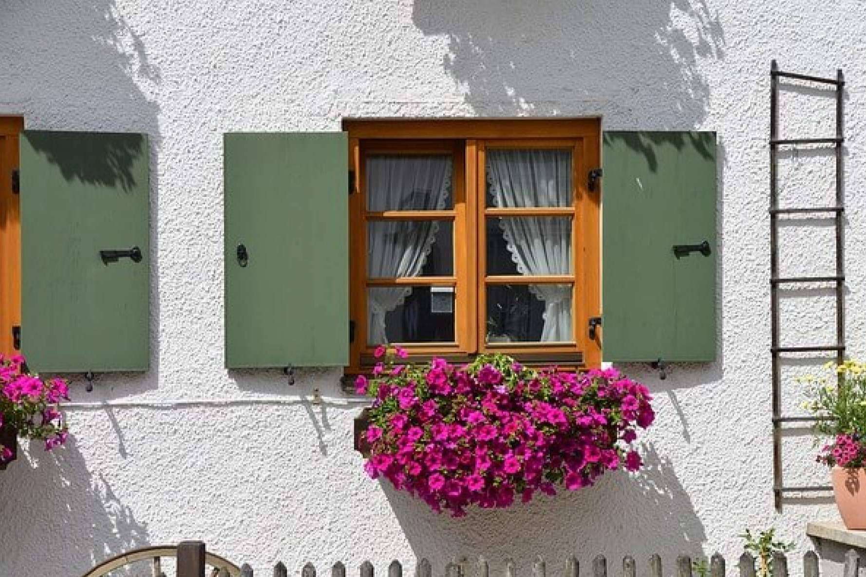 Mallorlux enumera los beneficios del uso de contraventanas de aluminio para el hogar