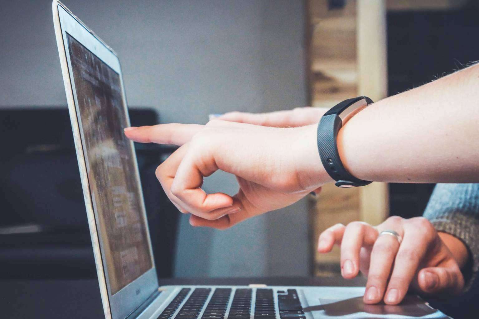 Mantenimiento de hosting de dominio y desarrollo web con El Informático Personal