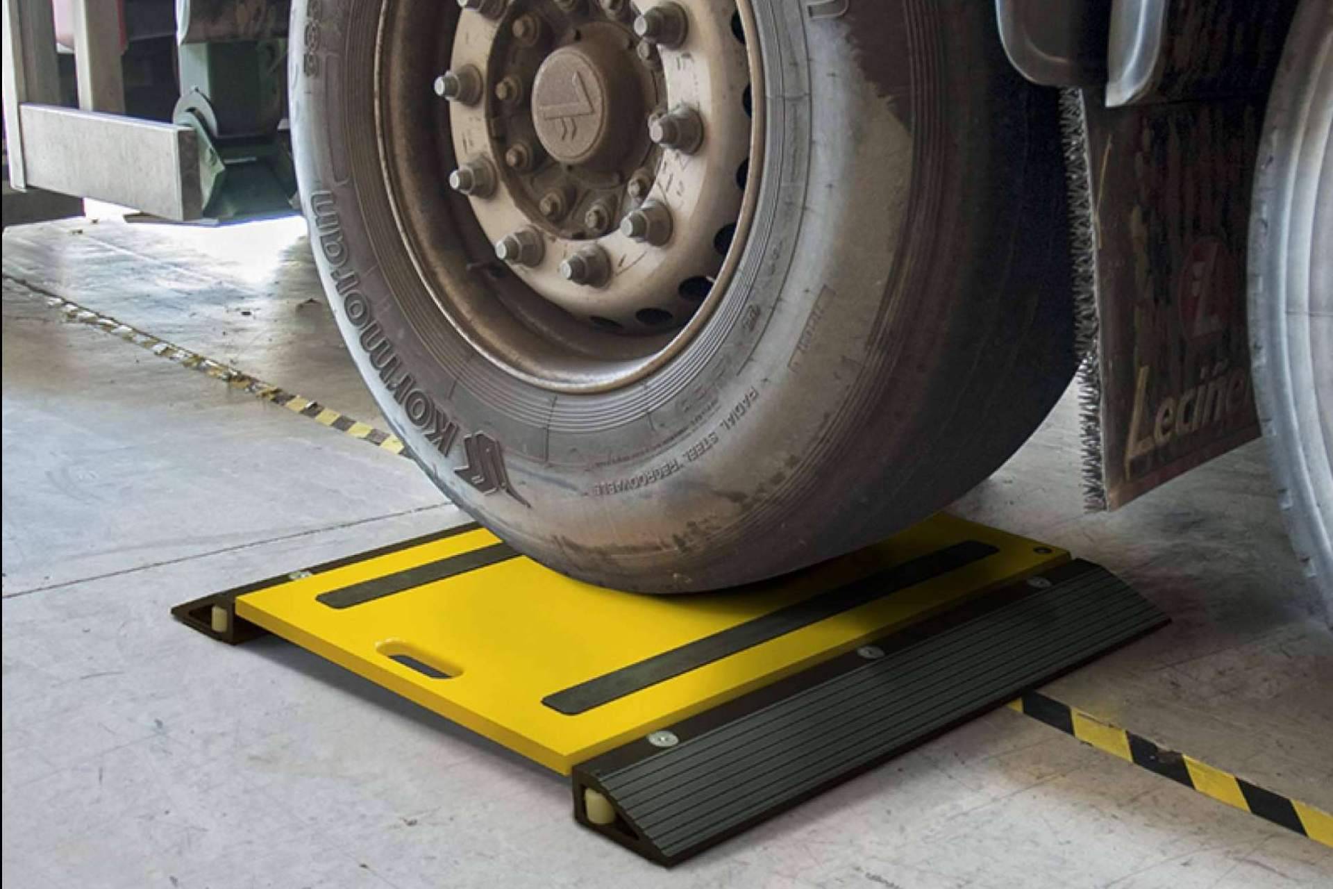 Acerca de la báscula pesa ejes para el sector del transporte que ofrece Balanzasdigitales.com