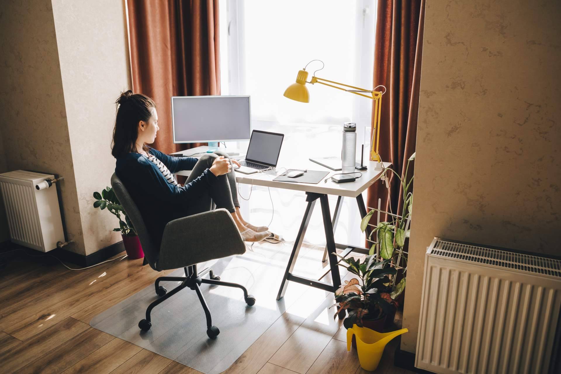Una compañía digital sin oficinas, Quadram