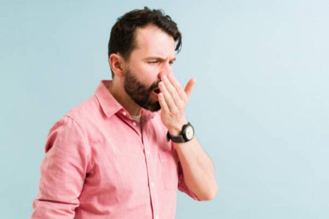 Las bacterias en la boca producen mal aliento