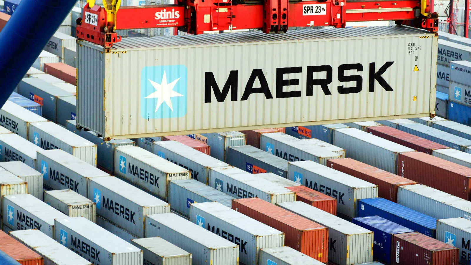 Los beneficios de Maersk se desploman un 73,9% en el primer semestre, pero la compañía optimiza sus estimaciones