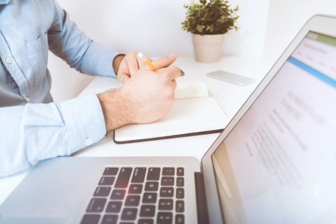 La Seguridad Social renueva su web para los autónomos 6 Merca2.es nuevas ayudas para los autonomos scaled 1 Merca2.es