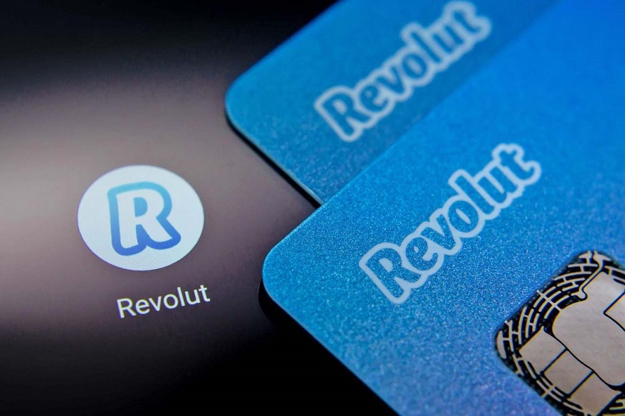 Revolut ‘regala’ dinero por pagar compras con su tarjeta