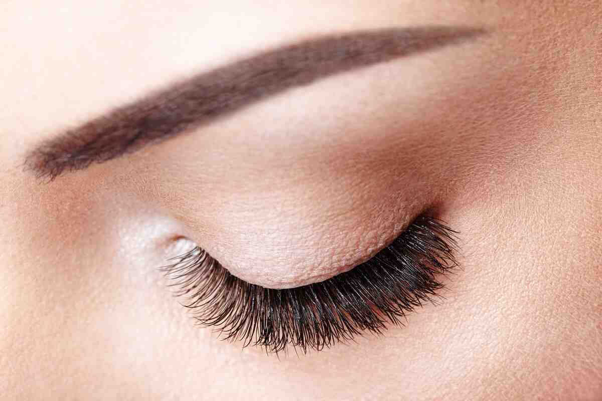 Por 27,44 € en Amazon: el sérum crecepestañas que debes incluir en tu rutina facial diaria