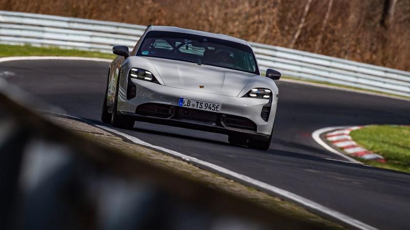Volkswagen confirma que la salida a Bolsa de Porsche sigue adelante según el plan de la compañía