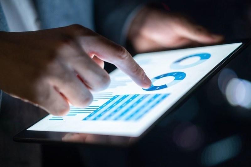 Bruselas plantea multas y retirada del mercado para dispositivos móviles y apps vulnerables a ciberataques
