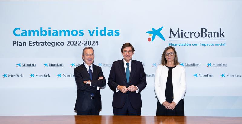 MicroBank financiará con 3.500 millones a colectivos vulnerables en tres años, un 34% más
