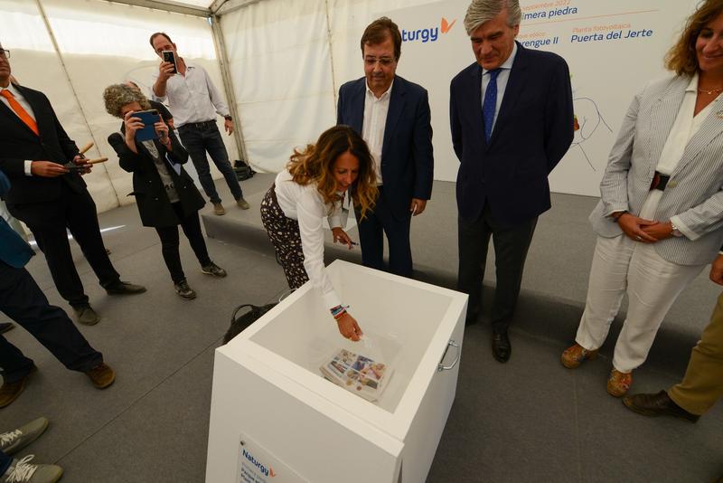 Naturgy invierte 57 millones en un parque eólico y una planta fotovoltaica en Extremadura