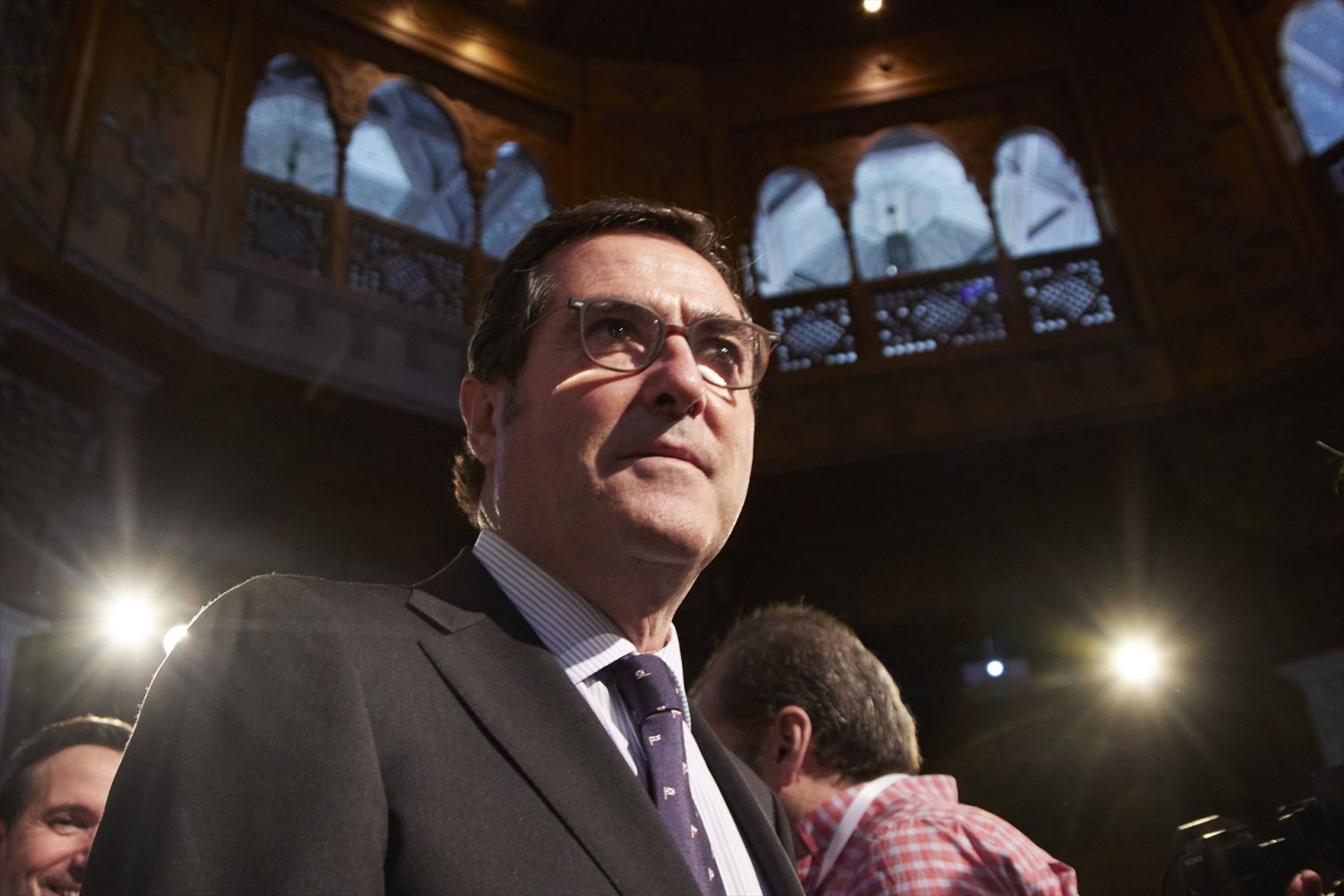 El goteo que allana el camino para la reelección de Garamendi en la CEOE