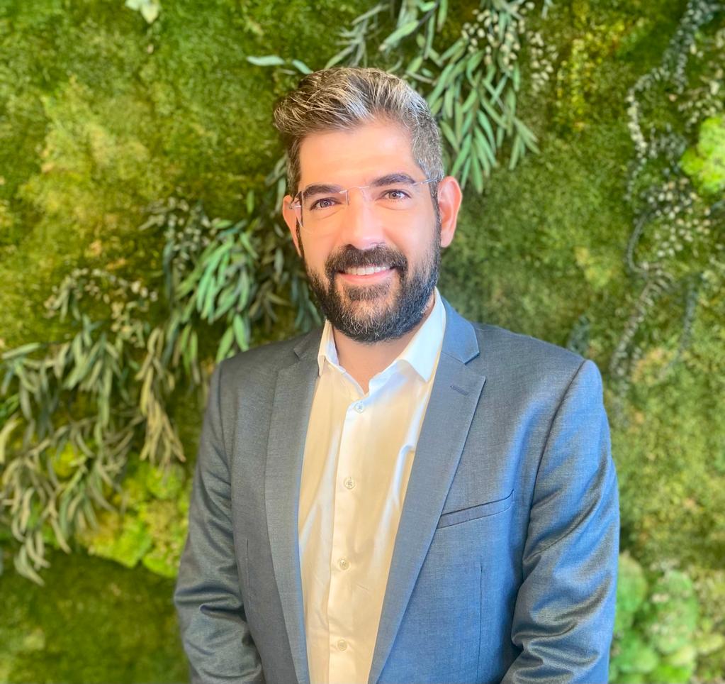 César Velasco, nuevo director de Innovación y Estrategia Digital de AstraZeneca en España