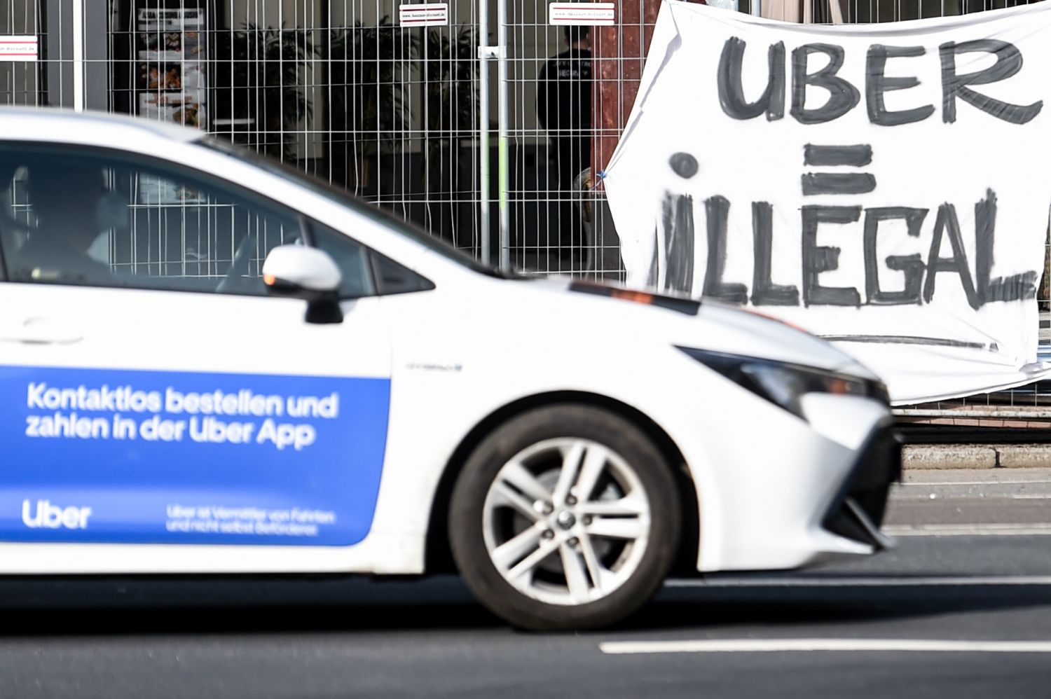Uber corona un año negro con su peor filtración de datos