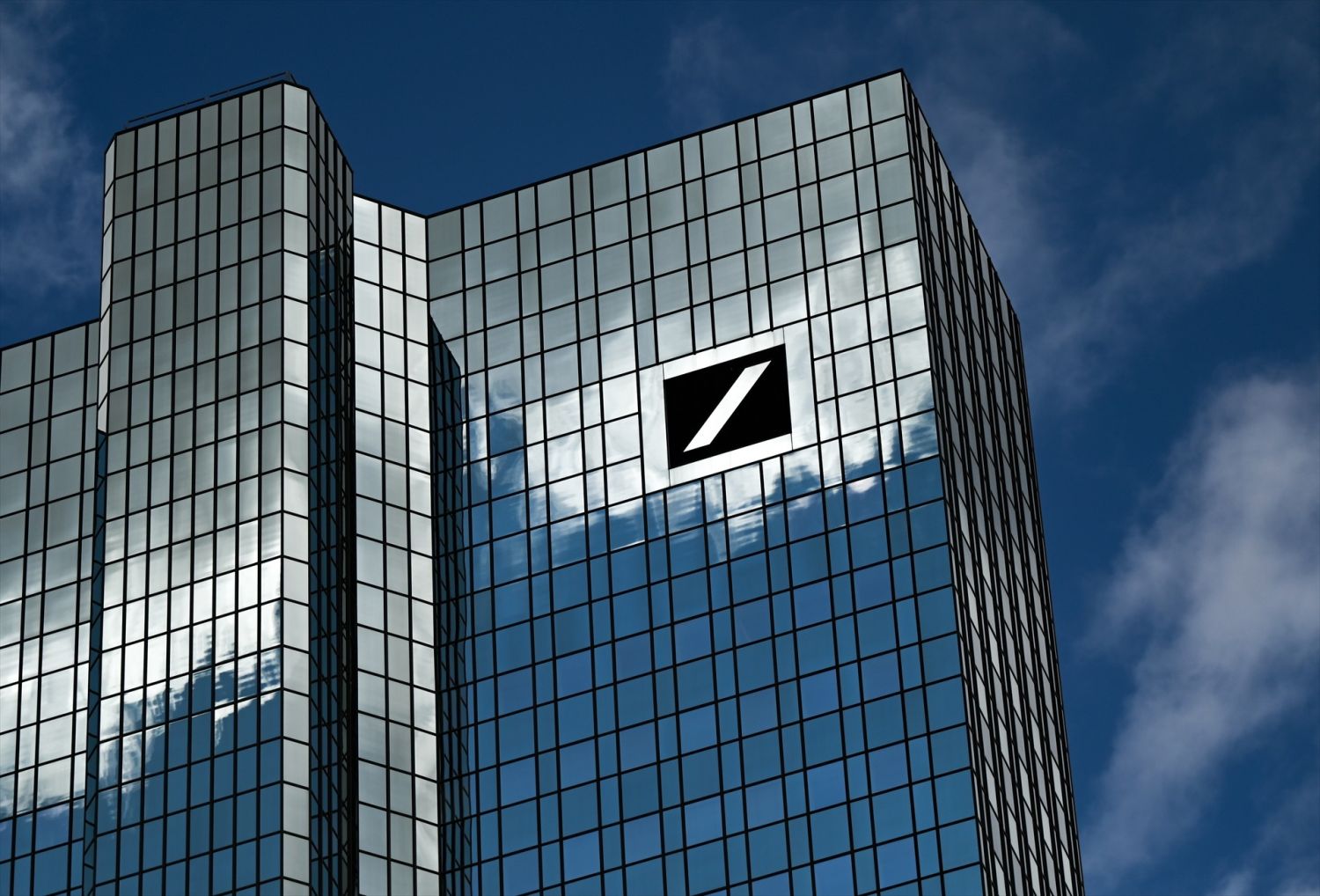Deutsche Bank busca un asesor senior de negocios